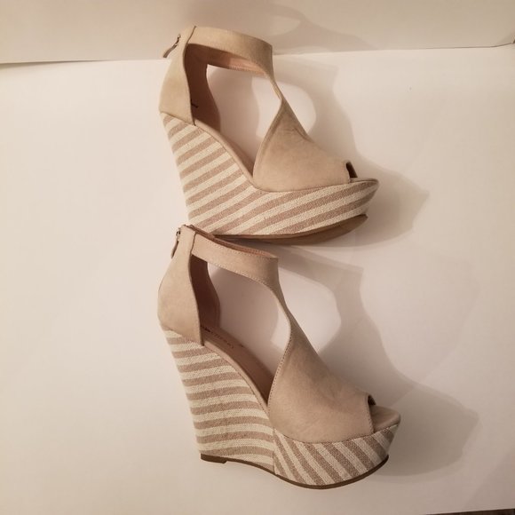 Red Cherry Beige and White Suede Espadrille Wedge Platform Sandals  (size 8.5) - Picture 2 of 8